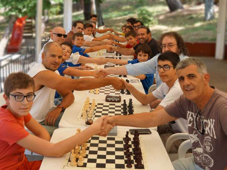 Participantes en el torneo de El Castañar de ajedrez