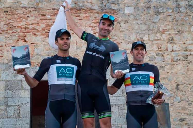 Iago Alonso, Alberto Bejarano y Antonio Martín en el podium de Toro