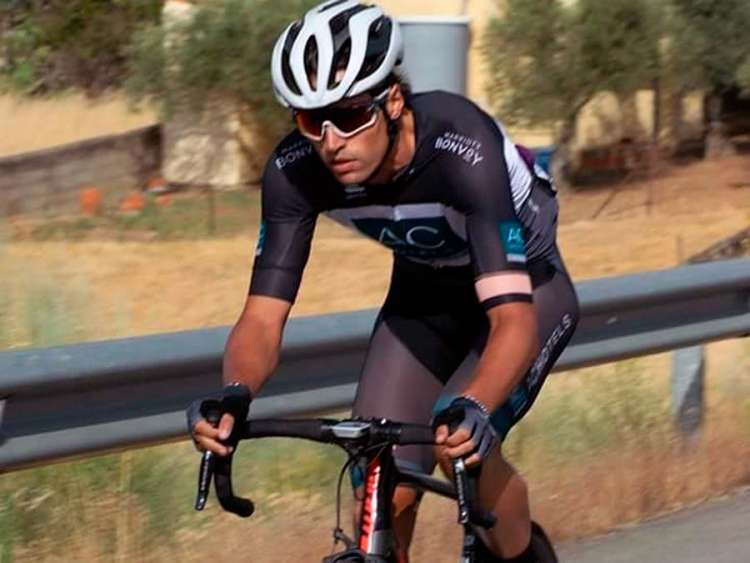 Alberto Bejarano durante una de las carreras