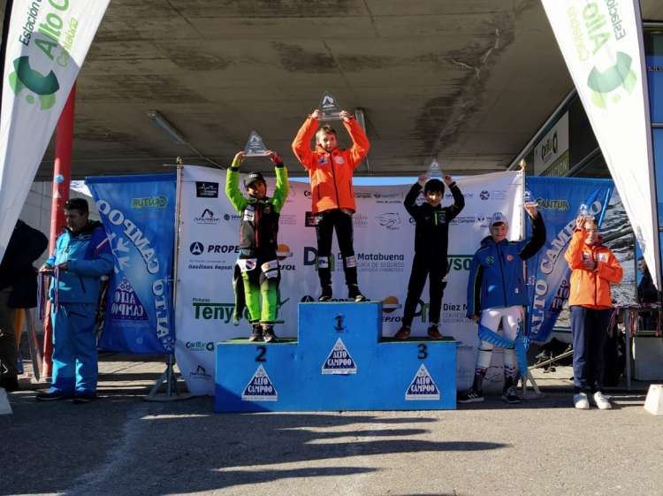 Alejandro Sánchez en el  podium de Alto Campoo