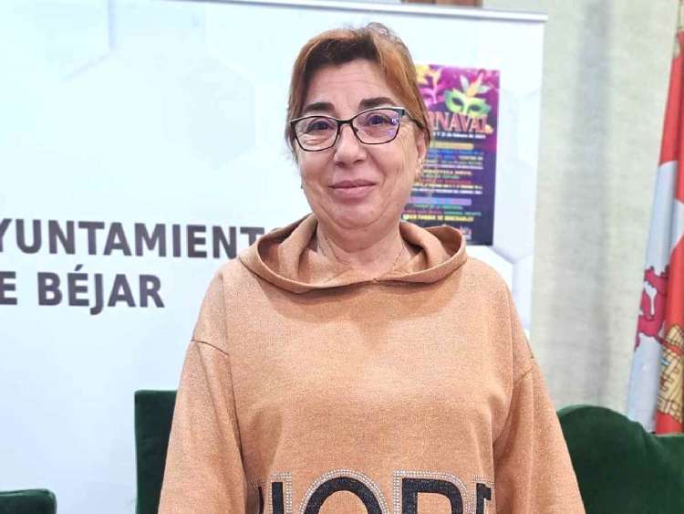 Ana V Peralejo, concejala de Festejos durante la presentación del Carnaval de Béjar