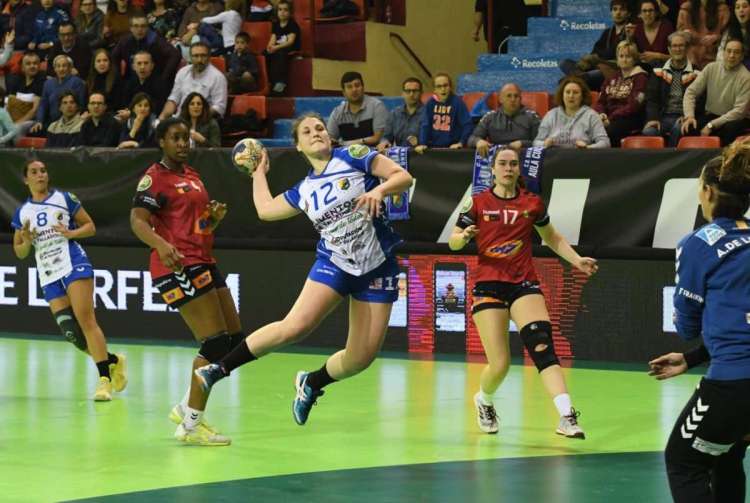 Ángela Nieto durante un partido