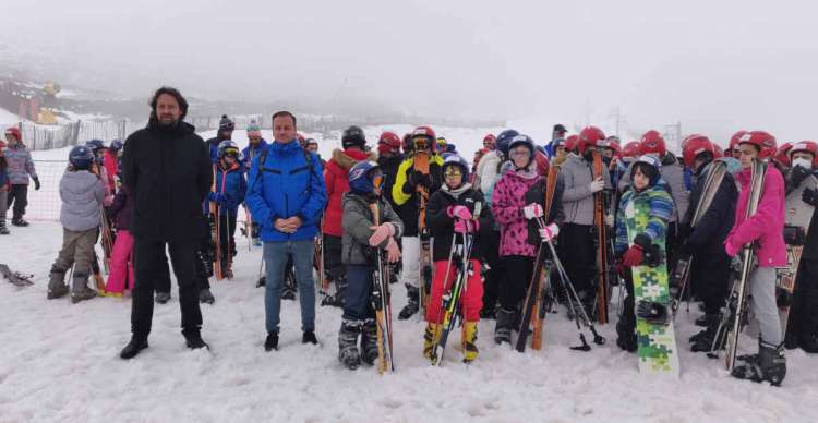 Escolares en La Covatilla