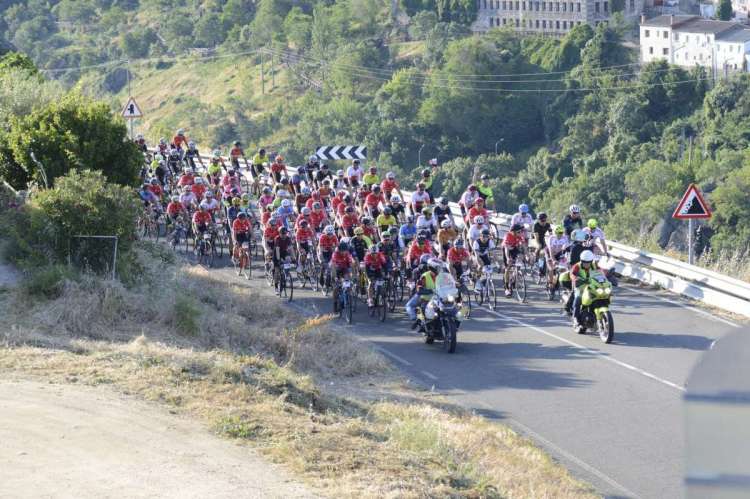 Primeros kilómetros de la salida de l aprueba Bdelalsa de 2019 