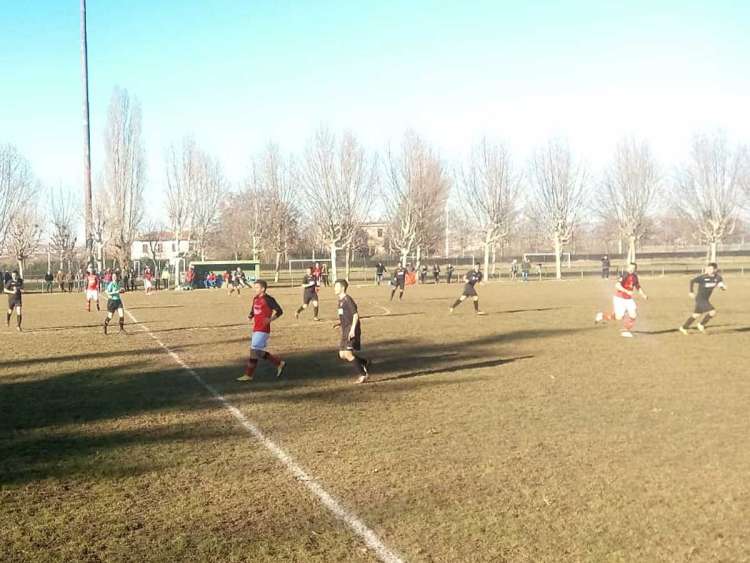 Un momento del encuentro entre el CD Ejido y el Béjar Industrial