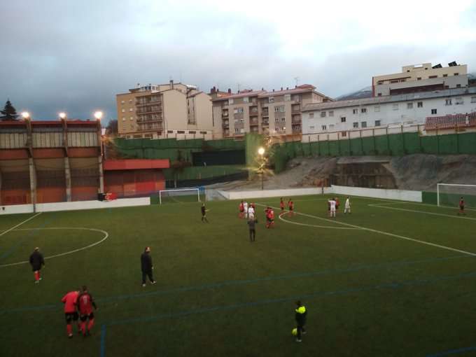 Un momento del encuentro entre el Béjar Industrial y el CD Hergar de Salamanca. Imagen TW Béjar Industrial