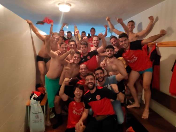 Celebración del Béjar Industrial en vestuarios. Imagen Twitter del Club