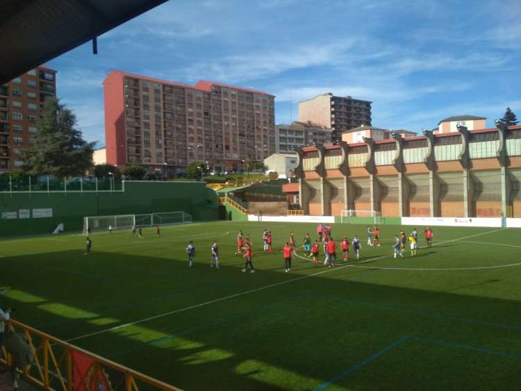 Campo de Fútbol Mario Emilio