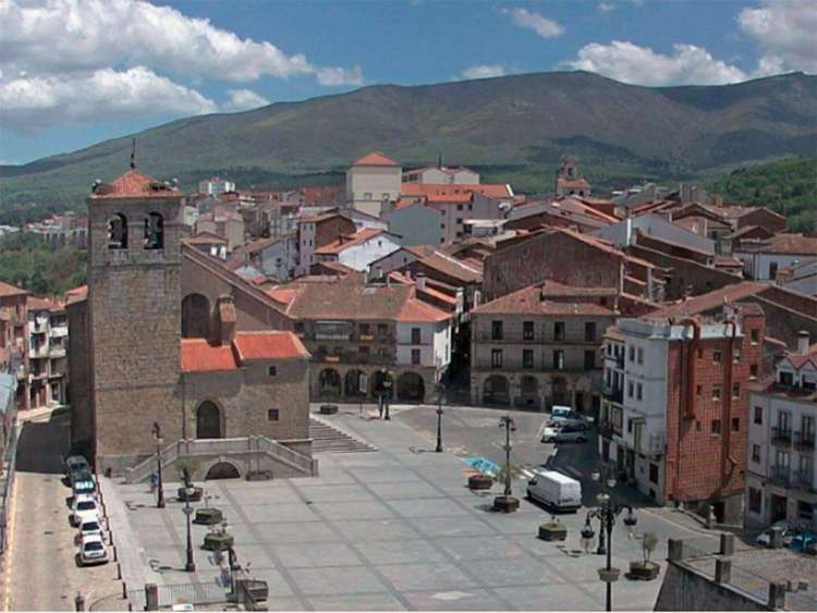 Vista de la Plaza Mayor de Béjar sin terrazas