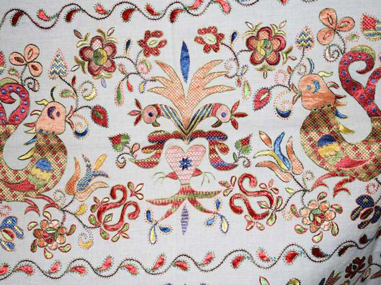 Ejemplo de bordado serrano