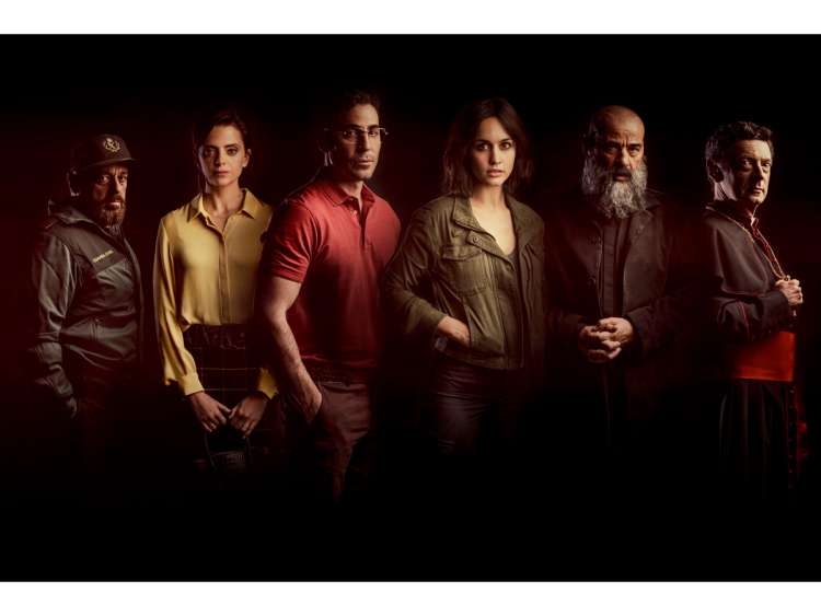 Uno de los carteles promocionales de la serie, 30 monedas