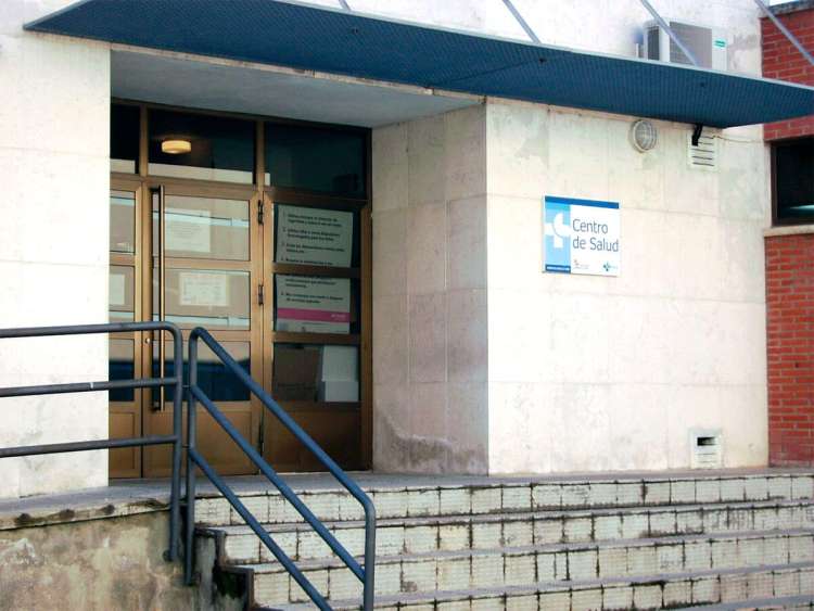 Acceso al centro de salud de El Barco de Ávila