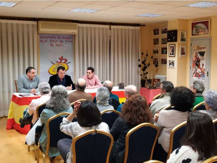 Comienzo de las charlas taurinas en el Hotel Colón