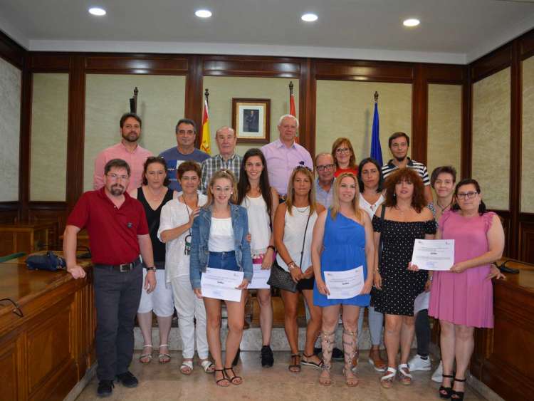 Participantes en el programa mixto de de empleo durante la clausura