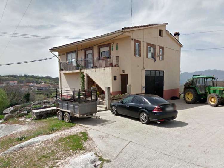 Vivienda incendiada en Colmenar de Montemayor