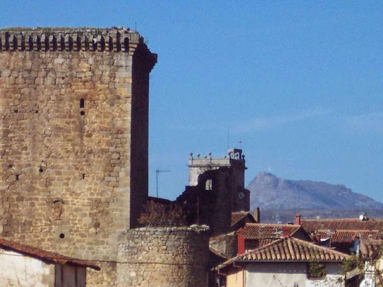 Vista parcial del castillo