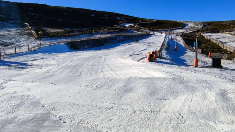 Estado actual de la nieve en la estación de esquí bejarana Sierra de Béjar La Covatilla