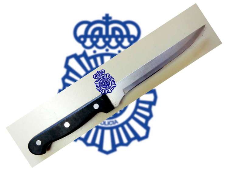 Cuchillo incautado por la Policía Nacional
