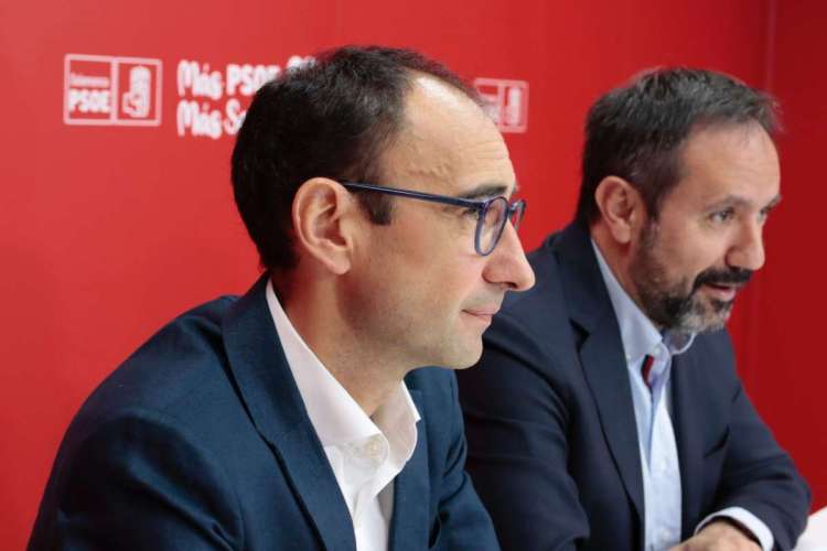 David Serrada durante la rueda de prensa en la que se refirió a los planes del gobierno de Pedro Sánchez para la reapertura de la red ferroviaria Vía de la Plata