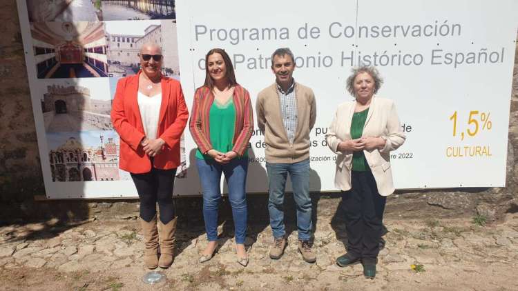 Delegada del Gobierno,, Alcalde de La Alberca y Autoridades en La Alberca