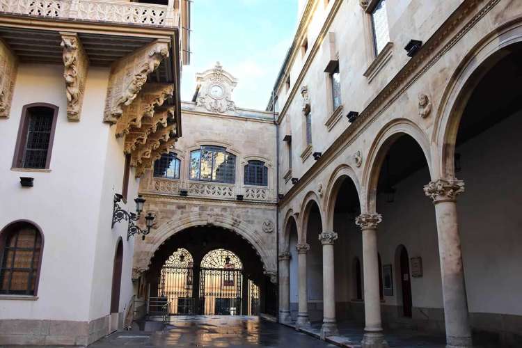 Vista del patio interior del palacio de La Salina, sede de la Diputación de Salamanca