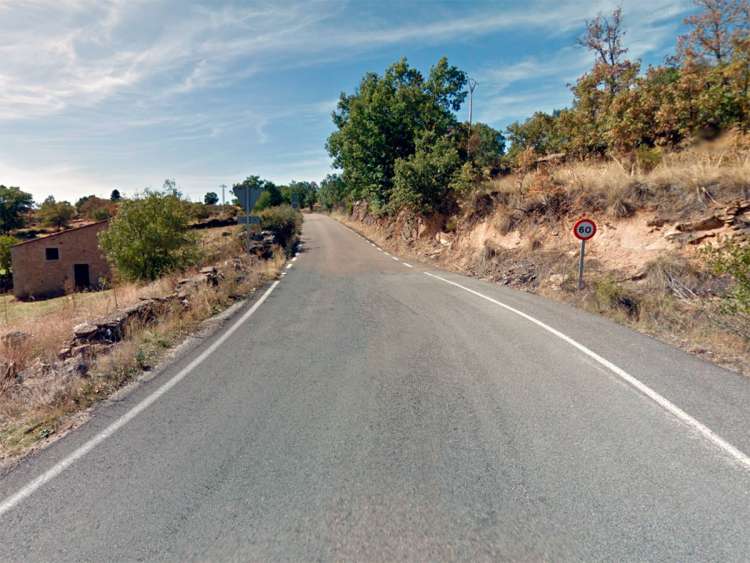 Carretera DSA-254 que conecta Valdesangil con la N-630