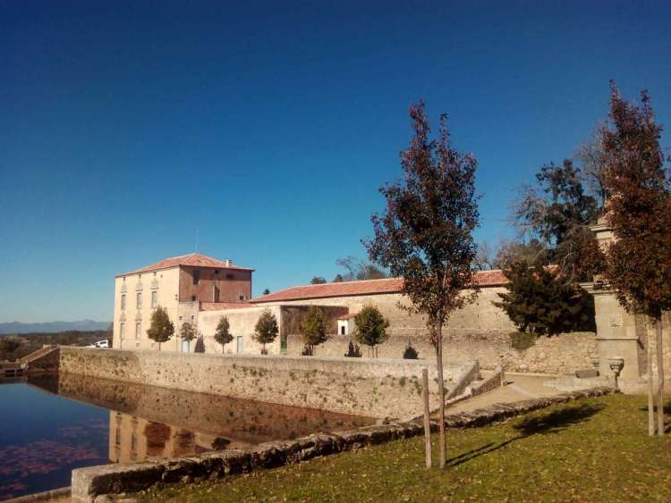 Vista del palacete de El Bosque