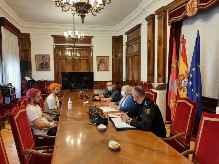 Reunión subdelegada gobierno Salamanca con Iguales
