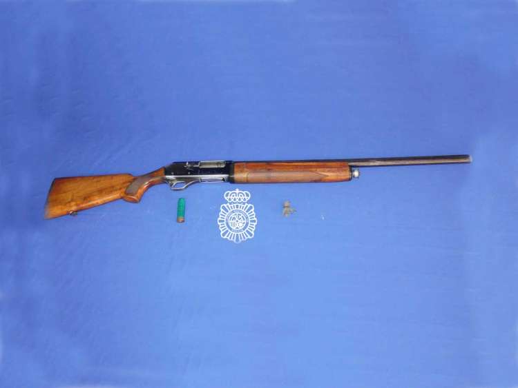Escopeta incautada por la policía