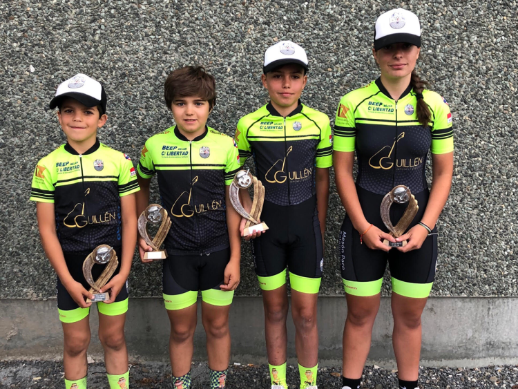 Alumnos de la Escuela Bejarana de Ciclismo