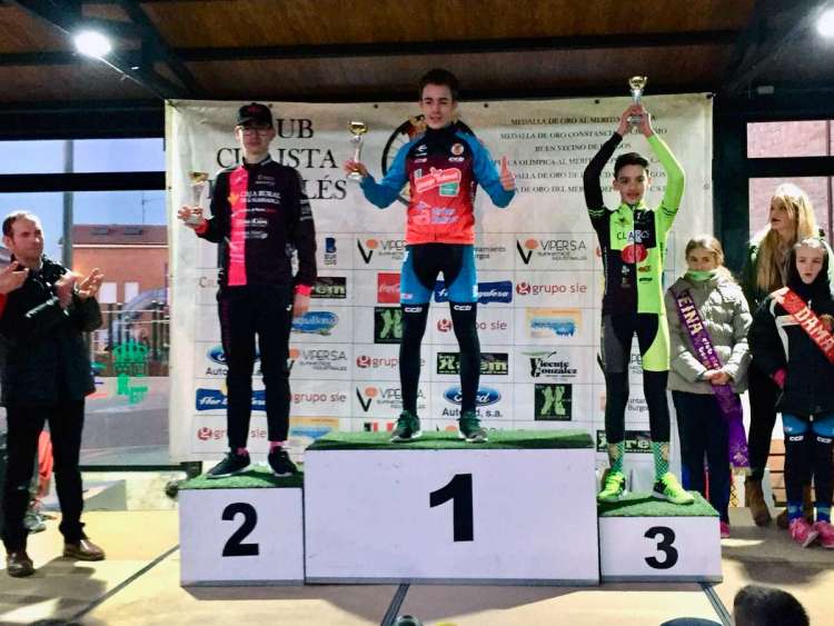 Pódium de la categoría infantil