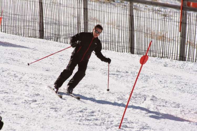 Esquiador en La Covatilla