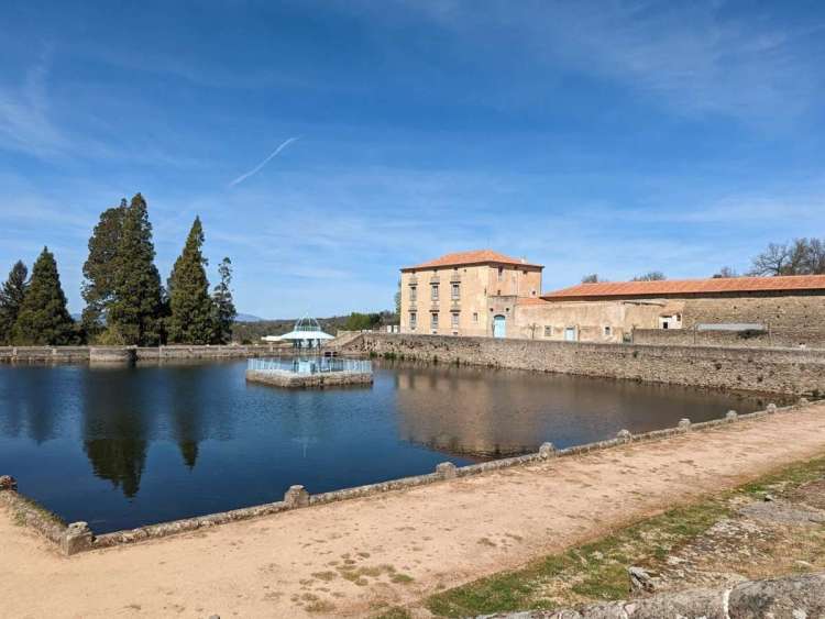 Estanque y palacete de El Bosque de Béjar