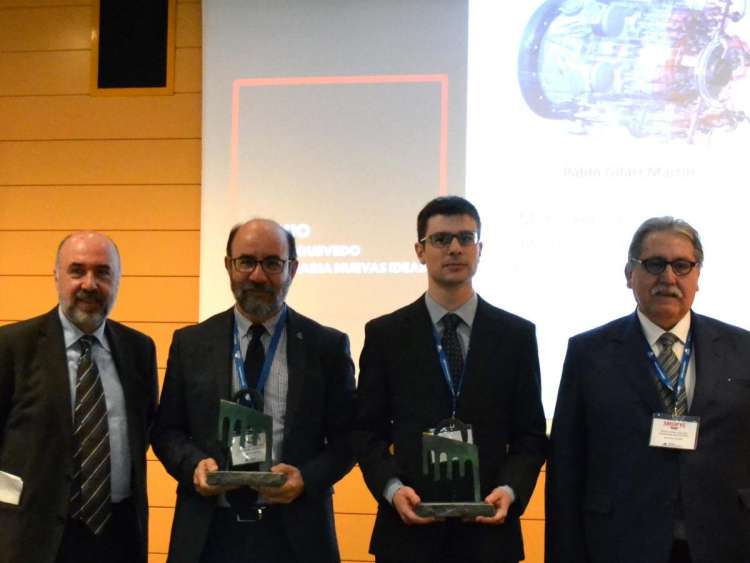 Javier Ramón Sánchez Martín junto a Pablo Gilart Martín junto a otros