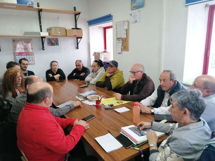 Reunión de asociaciones vecinales de Béjar para reactivar FEVESA y acordar reivindicaciones ciudadanas.