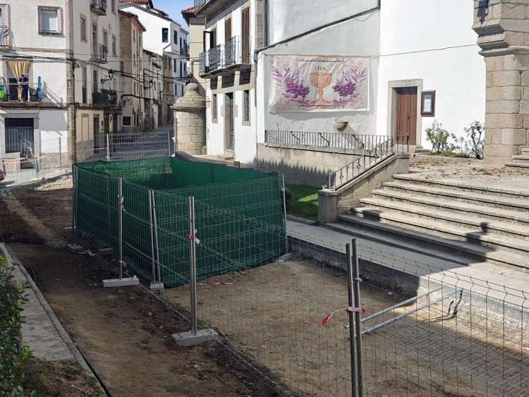Zona acordonada por una fuga de gas en la obra del Atrio de San Juan en Béjar