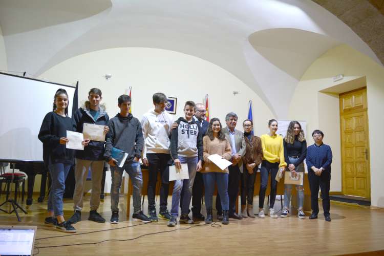 Grupo de alumnos del concurso Motivar para aprender