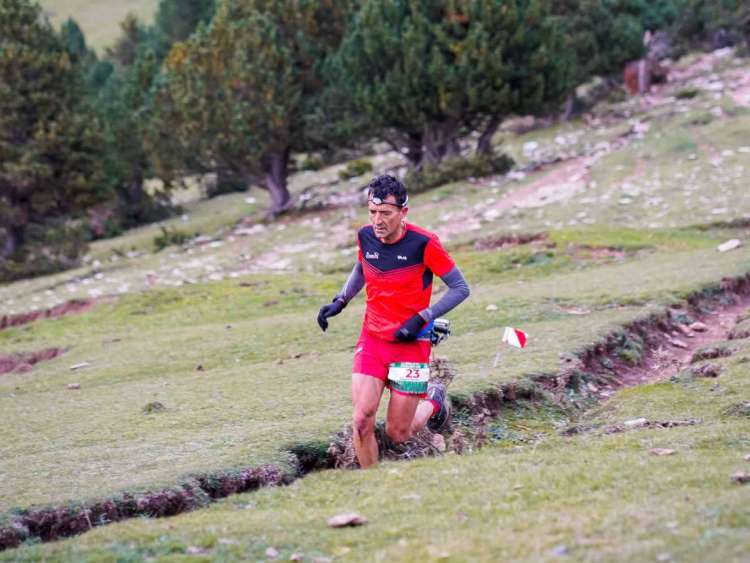 Heras en un paso intermedio de la prueba Salomon Ultra Pirineu 100K® 2022