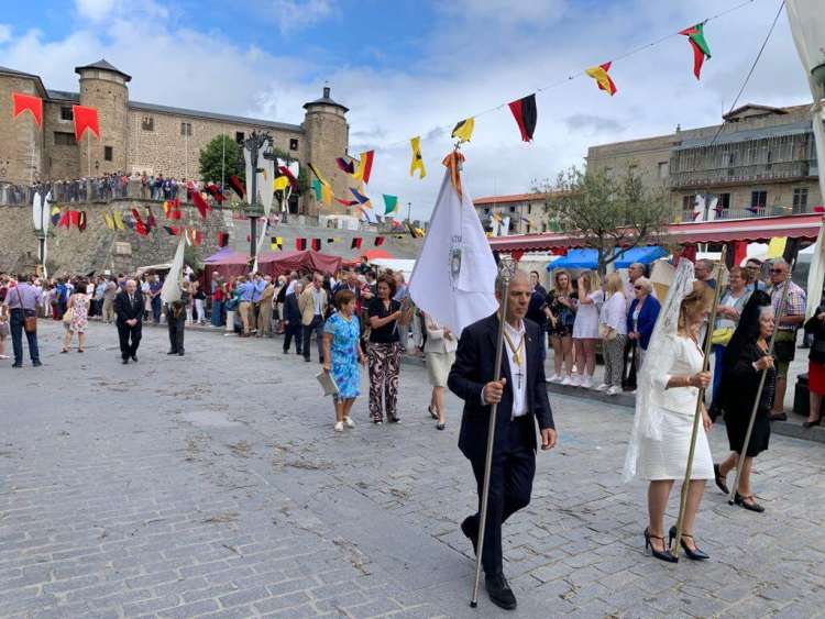 Procesión Hombres de Musgo