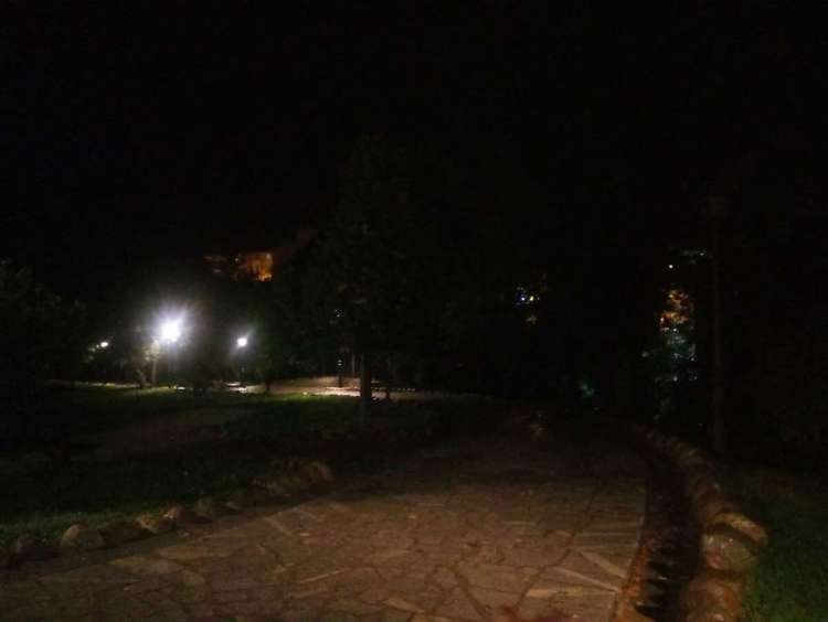 Zona oscura en el Parque de La Aliseda