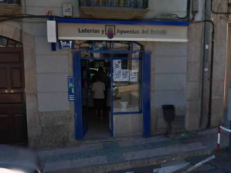 Facha de la administración de lotería de la calle Libertad de Béjar