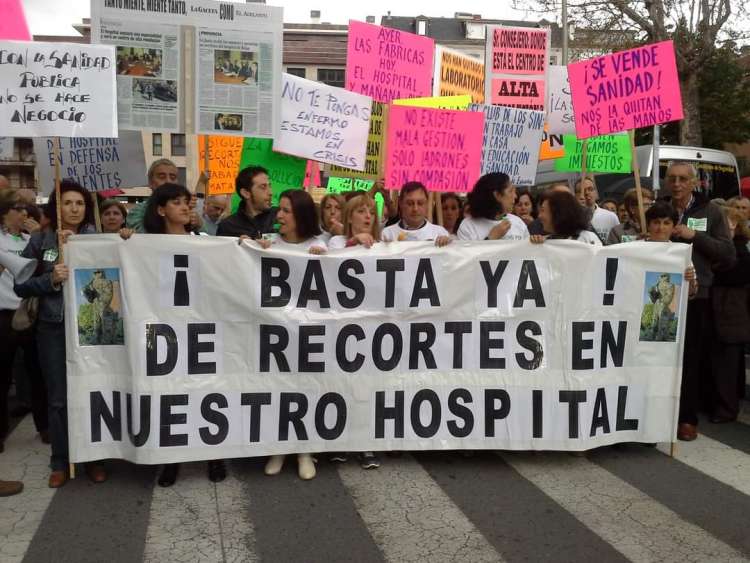 Protestas de la plataforma frente al Hospital de Béjar 