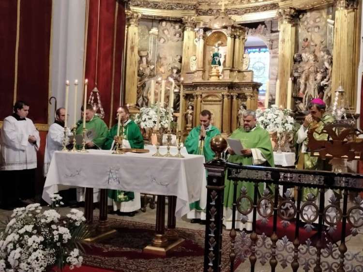 Toma de posesión del nuevo equipo pastoral en la iglesia de Béjar