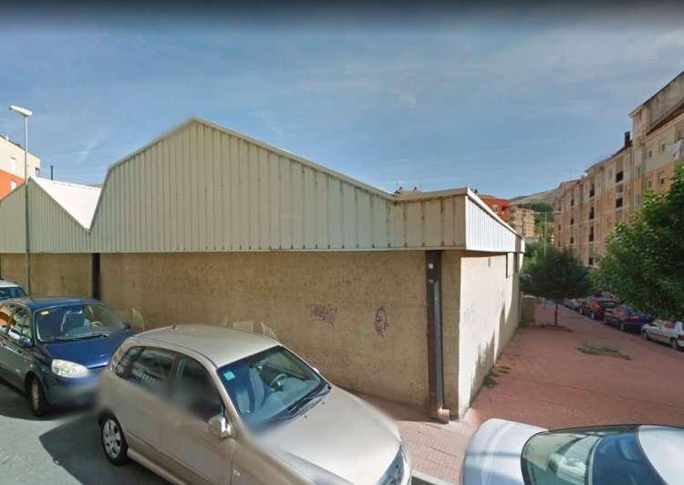 Una de las fachadas del Pabellón Sierra de Béjar