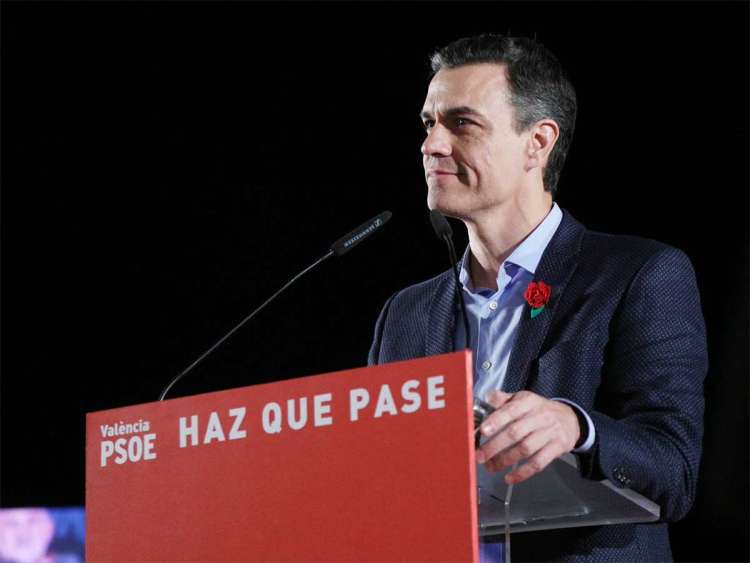 Pedro Sánchez en un mitin de campaña