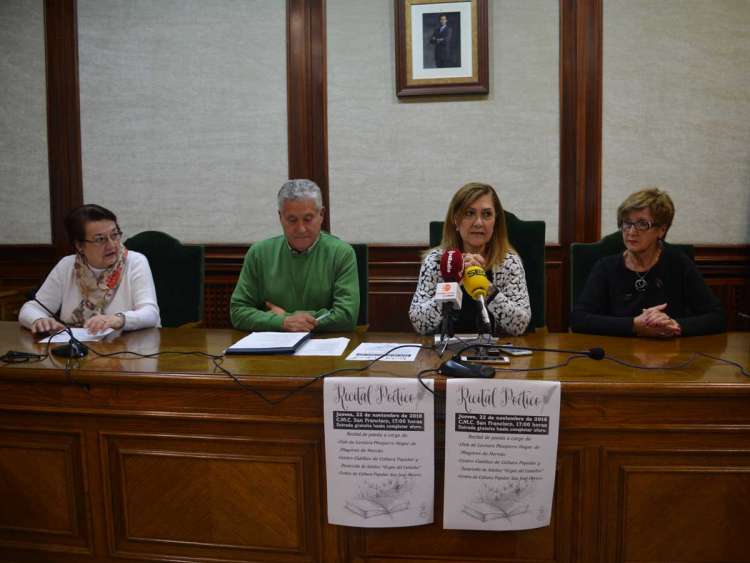 Presentación del recital de poesía