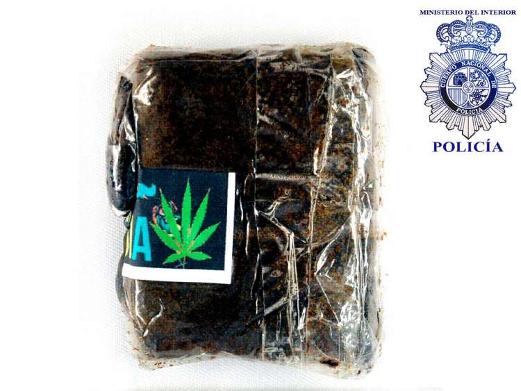 Paquete de Hachís incautado por la Policía Nacional