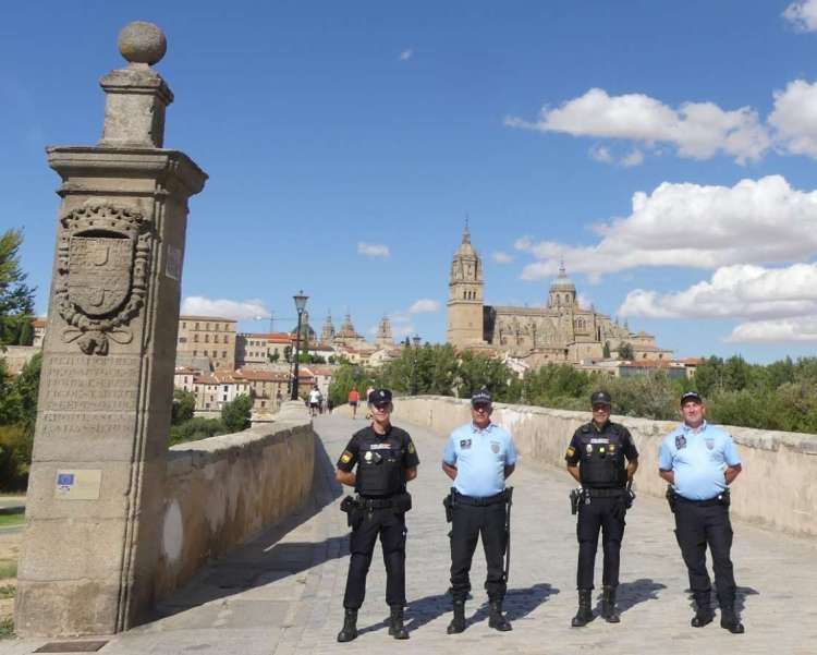 Policía Nacional y Policía de Segurança de Portugal en Salamanca