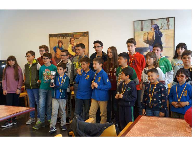 Alumnos de la Escuela Municipal de Ajedrez