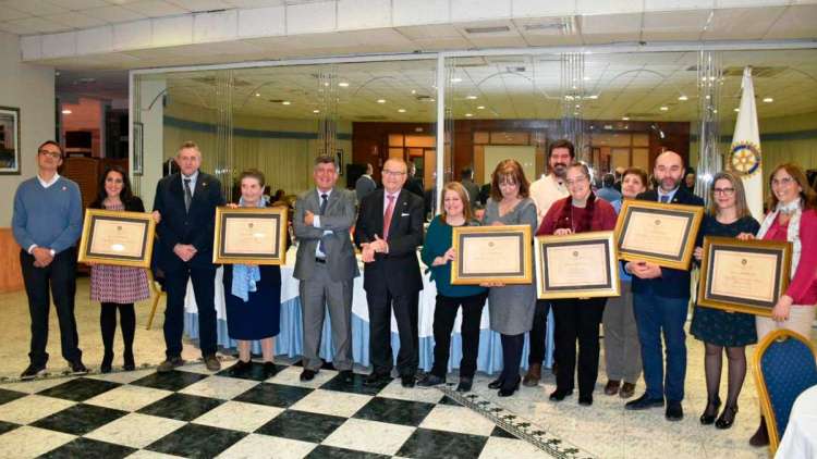 Entrega del Premio Servir 2018 del Rotary Club 